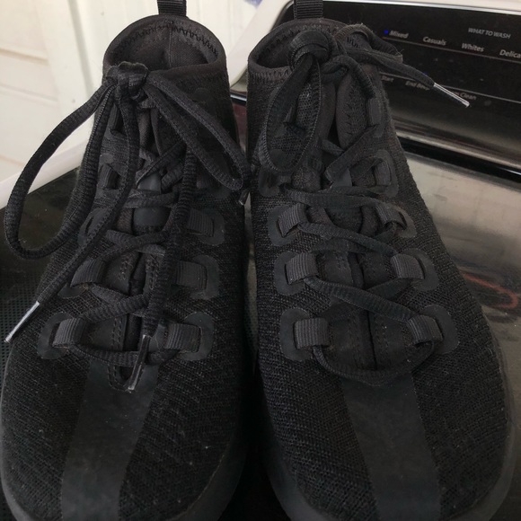 Shoes - Picture 2 of 3